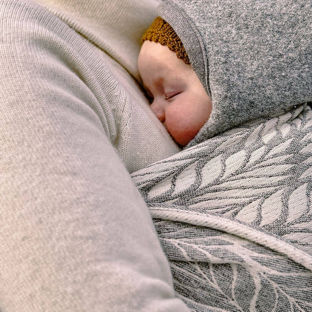 Babytragetuch Trias Whisper Triblend