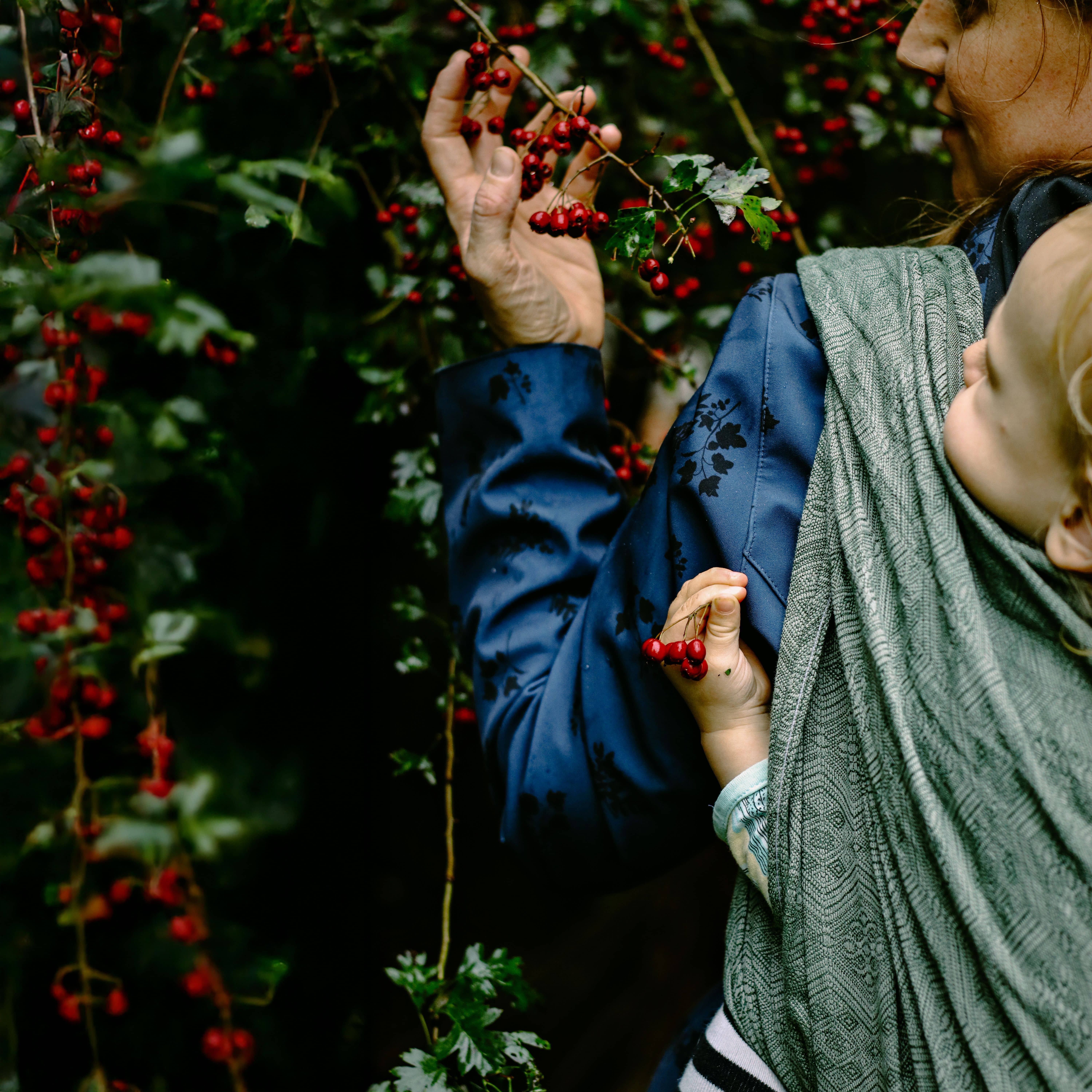 Baby Wrap Sling 1975 Whispering Woods Linen